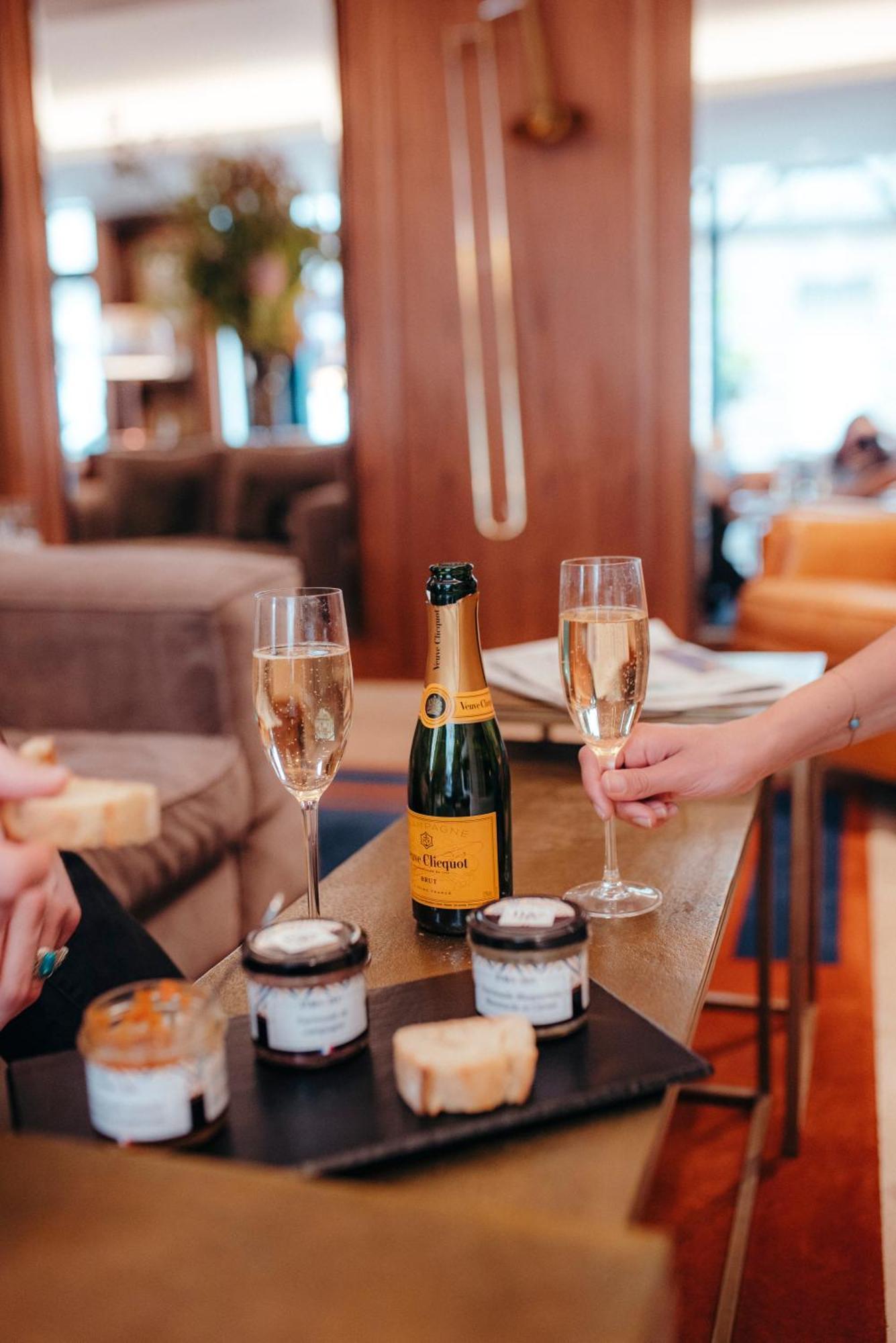 Hotel Eiffel Blomet Paris Ngoại thất bức ảnh